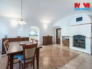 Prodej rodinného domu, Divišov, Horní náměstí, 213 m2