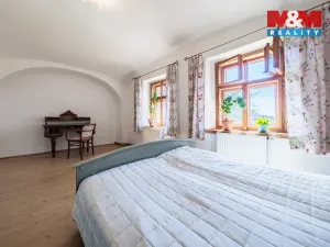 Prodej rodinného domu, Divišov, Horní náměstí, 213 m2