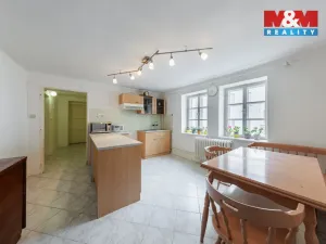 Prodej rodinného domu, Cheb, Kostelní náměstí, 148 m2