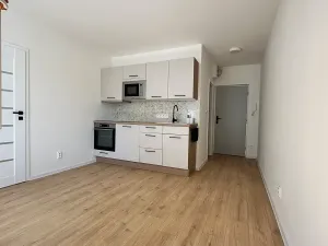 Prodej bytu 1+1, Karlovy Vary, Úvalská, 36 m2