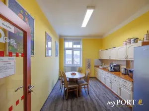 Prodej kanceláře, Nová Role, Tovární, 1088 m2