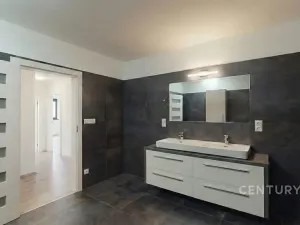 Prodej rodinného domu, Ivaň, 319 m2