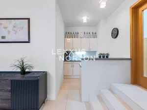 Prodej rodinného domu, Praha - Dejvice, V Šáreckém údolí, 337 m2