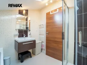 Prodej bytu 3+kk, Nupaky, Za Hotelem, 88 m2