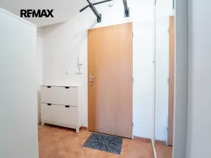 Prodej bytu 3+kk, Nupaky, Za Hotelem, 88 m2