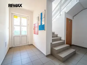 Prodej bytu 3+kk, Nupaky, Za Hotelem, 88 m2