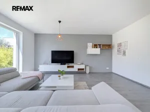 Pronájem rodinného domu, Praha - Březiněves, V křepelkách, 146 m2
