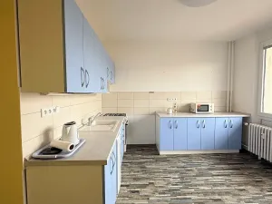 Pronájem bytu 2+1, Hradec Králové, třída Edvarda Beneše, 76 m2