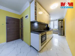 Prodej bytu 3+1, Karlovy Vary - Rybáře, Sokolovská, 60 m2