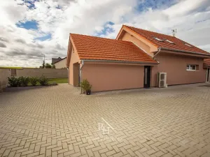 Pronájem rodinného domu, Velká Dobrá, Valdecká, 141 m2