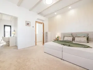 Prodej rodinného domu, Jesenice, U Vodárny, 194 m2