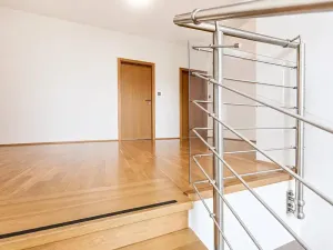 Pronájem rodinného domu, Praha - Nebušice, Požárnická, 350 m2