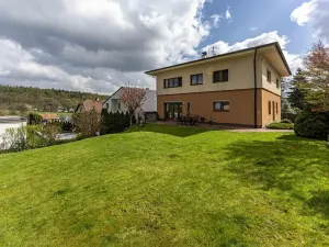 Pronájem rodinného domu, Praha - Nebušice, Požárnická, 350 m2