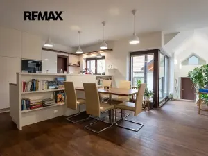 Prodej rodinného domu, Brno, Slatinka, 220 m2