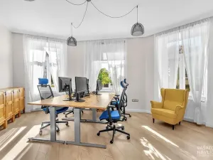 Pronájem obchodního prostoru, Chrudim, V Hliníkách, 172 m2