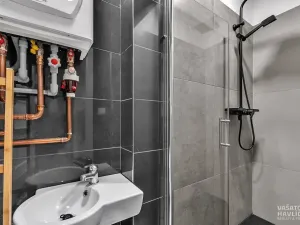 Pronájem obchodního prostoru, Chrudim, V Hliníkách, 172 m2