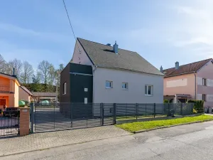 Prodej rodinného domu, Bělá, 220 m2
