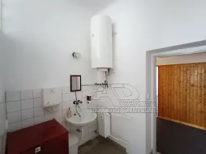 Pronájem kanceláře, České Budějovice, Kanovnická, 132 m2