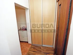 Prodej bytu 2+1, Neratovice, 53 m2