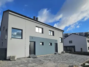 Pronájem rodinného domu, Kladno, Otmara Zinkeho, 106 m2