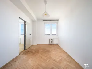 Prodej bytu 3+1, Pardubice - Bílé Předměstí, Na Drážce, 68 m2