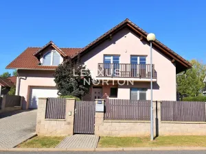 Pronájem rodinného domu, Průhonice, Pod Valem II., 200 m2
