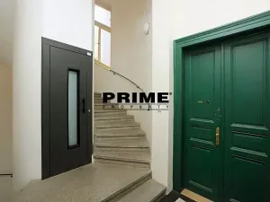 Pronájem bytu 3+1, Praha - Bubeneč, U akademie, 130 m2