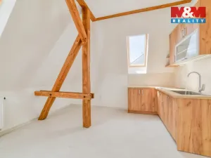 Pronájem bytu 1+kk, Cheb, Zlatá, 36 m2