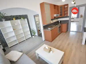 Prodej bytu 2+1, Plzeň, Politických vězňů, 56 m2