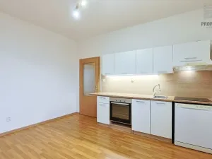 Prodej bytu 2+1, Brno, Charbulova, 65 m2