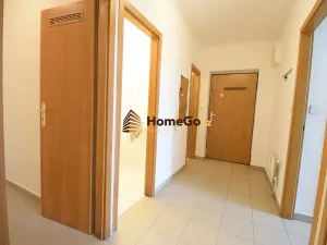 Pronájem bytu 1+kk, Praha - Troja, K Haltýři, 54 m2