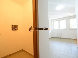 Pronájem bytu 1+kk, Praha - Troja, K Haltýři, 54 m2