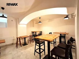Pronájem obchodního prostoru, Praha - Žižkov, Víta Nejedlého, 71 m2