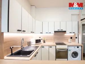 Pronájem bytu 1+kk, Hořice, Čsl. armády, 36 m2