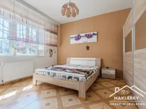 Prodej rodinného domu, Šestajovice, Máchova, 278 m2