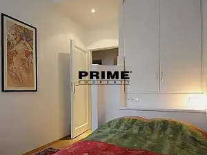Pronájem bytu 3+1, Praha - Nové Město, Odborů, 81 m2