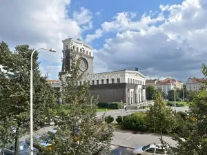 Pronájem bytu 3+kk, Praha - Vinohrady, náměstí Jiřího z Poděbrad, 93 m2