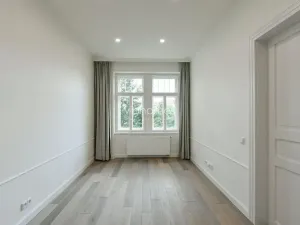 Pronájem bytu 4+kk, Praha - Vinohrady, náměstí Jiřího z Poděbrad, 107 m2
