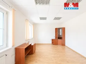 Pronájem skladu, Hlinsko, Tyršova, 196 m2