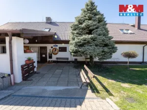 Prodej restaurace, Suchdol, 390 m2