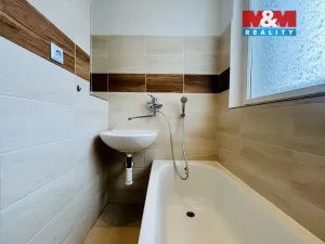 Pronájem bytu 1+1, Klatovy - Klatovy II, Masarykova, 54 m2
