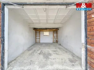 Prodej bytu 3+1, Strážov, 75 m2