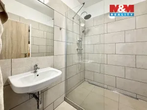 Pronájem kanceláře, Pardubice - Staré Čívice, Přeloučská, 140 m2
