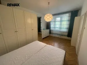 Pronájem bytu 2+kk, Praha - Žižkov, U kněžské louky, 50 m2