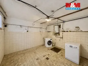 Prodej zemědělského objektu, Koněšín, 900 m2