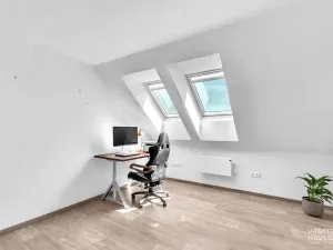 Pronájem bytu 3+kk, Lochenice, 103 m2