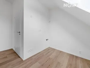 Prodej bytu 2+kk, Praha - Vysočany, Kolmá, 43 m2