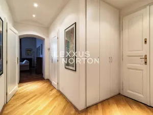 Pronájem bytu 3+1, Praha - Nové Město, Odborů, 81 m2