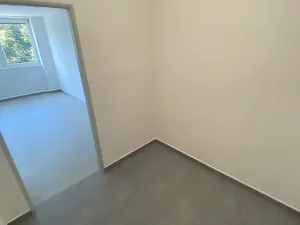 Pronájem bytu 1+kk, Třeboň, Nádražní, 31 m2