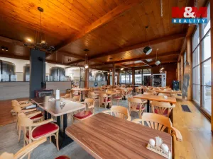 Prodej obchodního prostoru, Olomouc - Nemilany, 600 m2